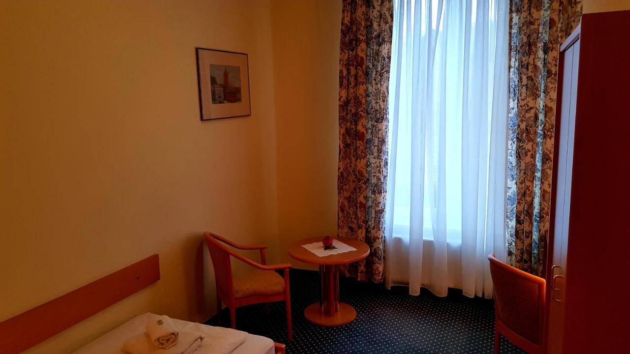 Hotel Altberesinchen Frankfurt  Екстер'єр фото
